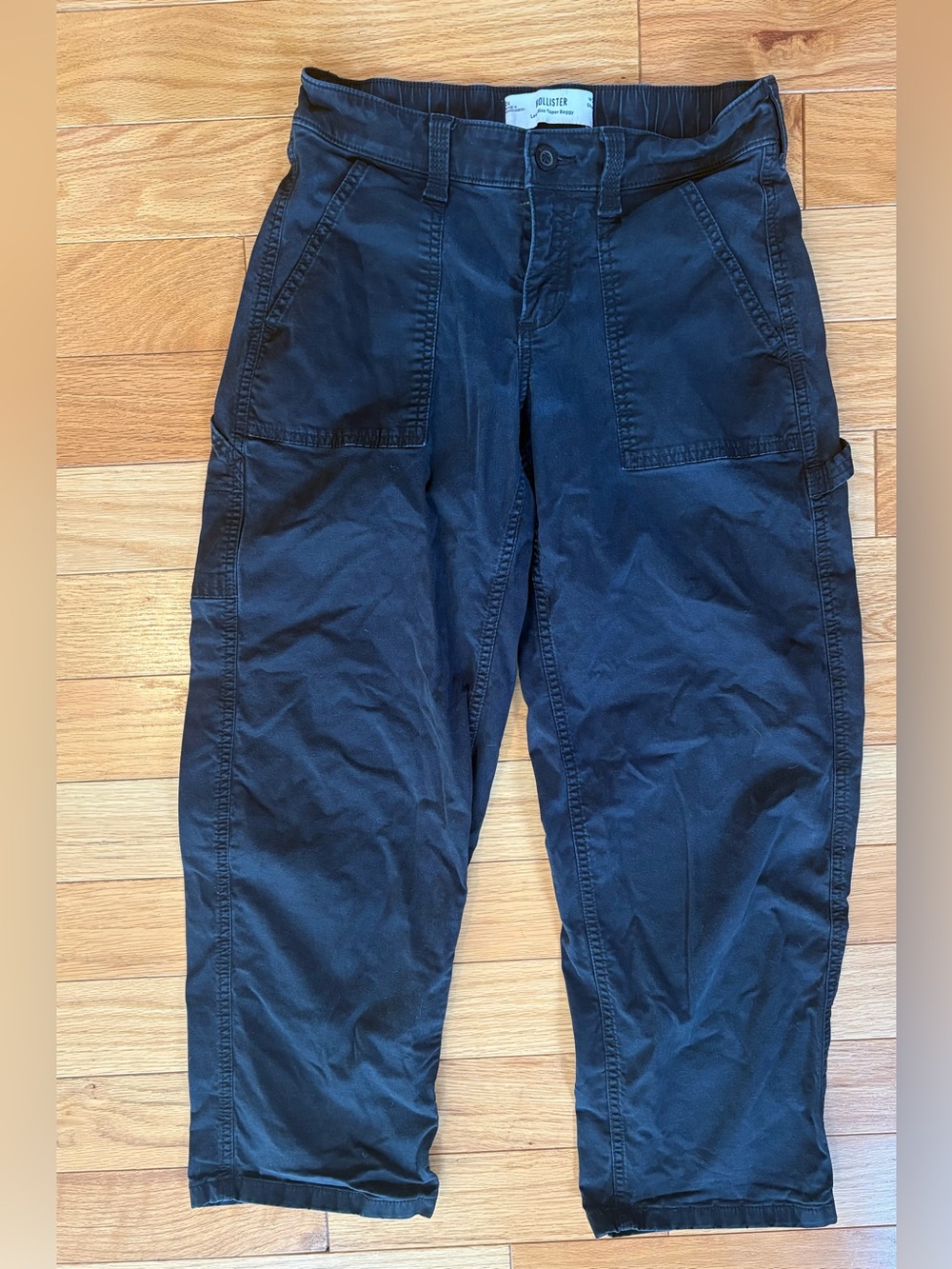HOLLISTER LOW RISE TAPER BAGGY JEANS Women’s Size 0s W25 Short Black Stretch